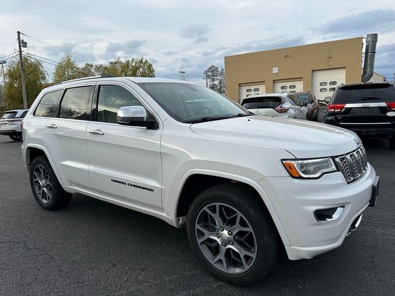 2019 Jeep Grand Cherokee OverlandImage 1