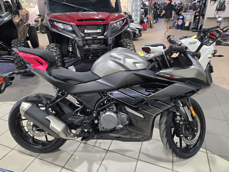 NEW 2026 CFMOTO 300 SS Image 2