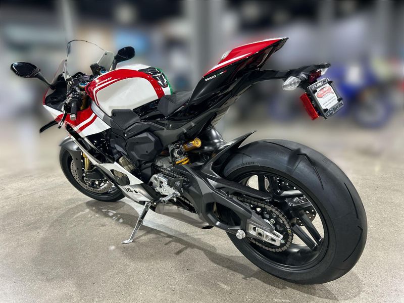 Used 2025 Ducati PANIGALE V4 TRICOLORE Image 15