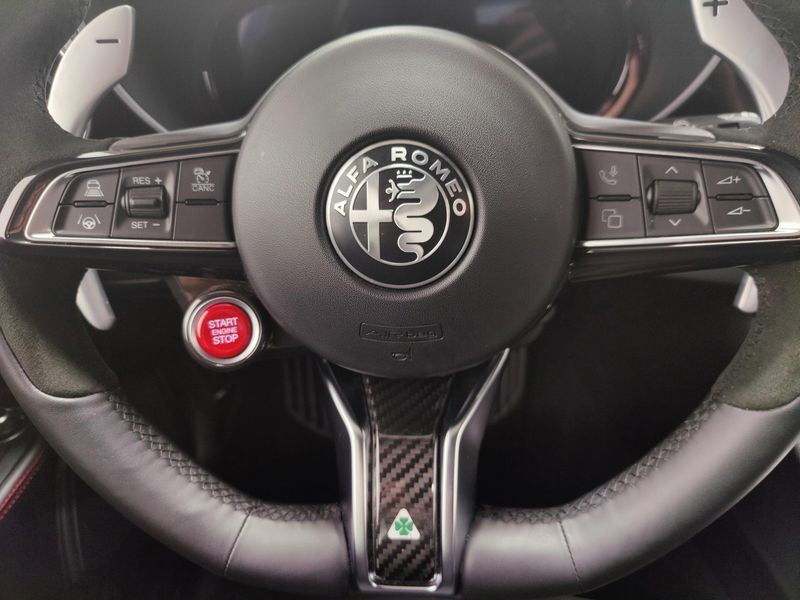 Used 2024 Alfa Romeo Giulia Quadrifoglio Supersport (1 of 66) w/Activ AsstImage 35