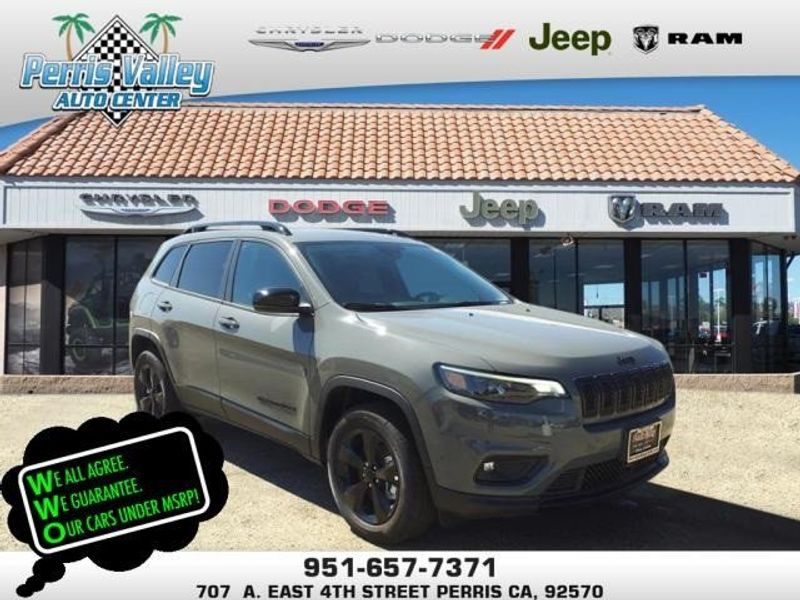 2023 Jeep Cherokee Altitude in a Sting-Gray Clear Coat exterior color and Blackinterior. Perris Valley Auto Center 951-657-6100 perrisvalleyautocenter.com 