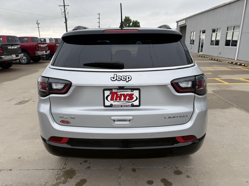 Used 2025 Jeep Compass LimitedImage 40