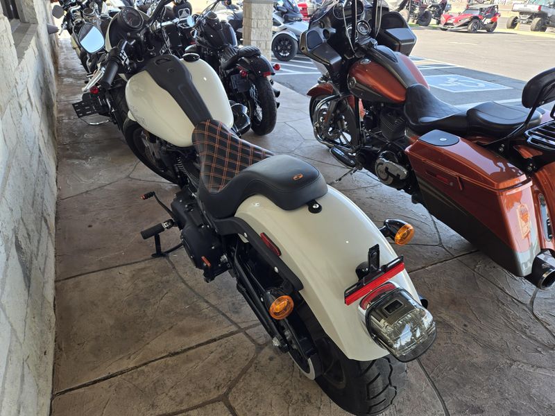 USED 2023 HARLEY SOFTAIL LOW RIDER S Image 9