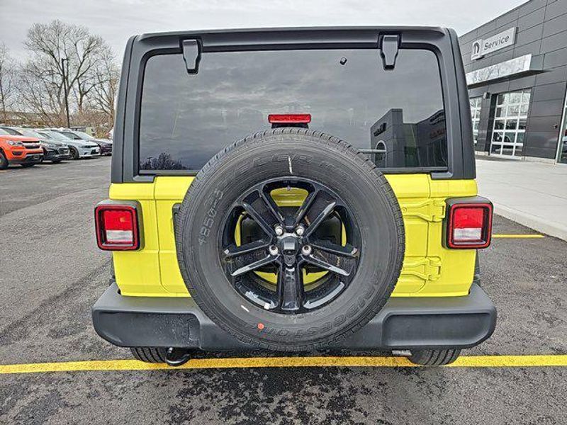 2023 Jeep Wrangler Unlimited Sport Altitude photo 10