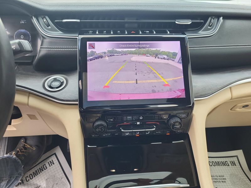 Used 2021 Jeep Grand Cherokee L LimitedImage 8