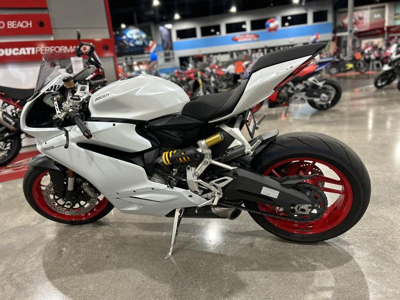 Used 2018 Ducati PANIGALE 959 Image 11