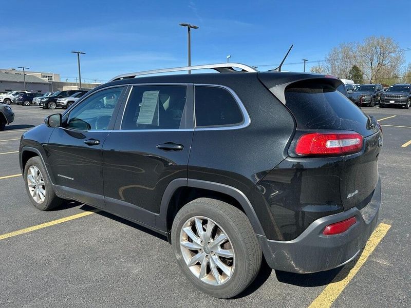 2015 Jeep Cherokee LimitedImage 16