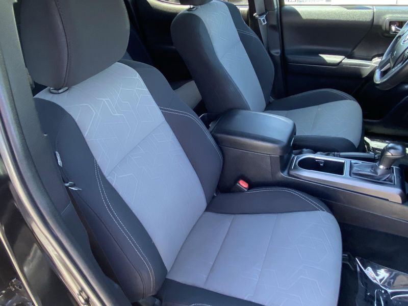 Used 2023 Toyota Tacoma TRD Off-RoadImage 11