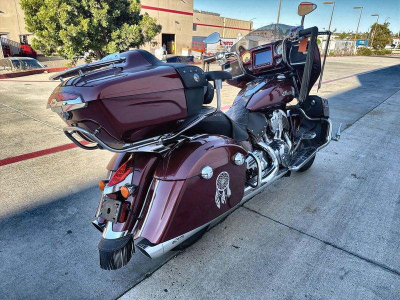 Used 2017 Indian Motorcycle Roadmaster Image 17