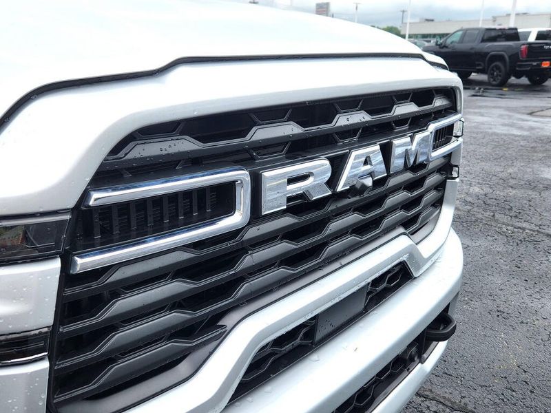 New 2026 RAM 2500 Big Horn Crew Cab 4x4 6'4' Box