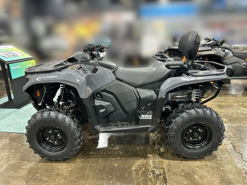 New 2026 Can-Am OUTLANDER MAX DPS 700 Image 18