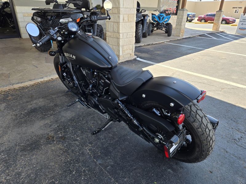 2025 Indian Motorcycle SCOUT BOBBER LIMITED BLACK SMOKE Image 6