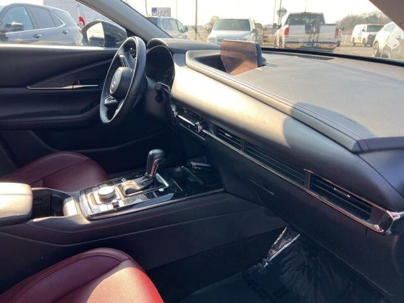 2024 Mazda CX-30 2.5 S Carbon EditionImage 24