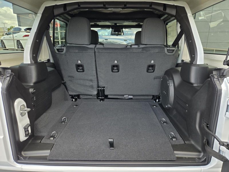New 2026 Jeep Wrangler 4-door 85th Anniversary Edition