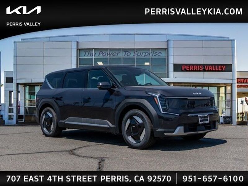 New 2026 Kia EV9 WindImage 1