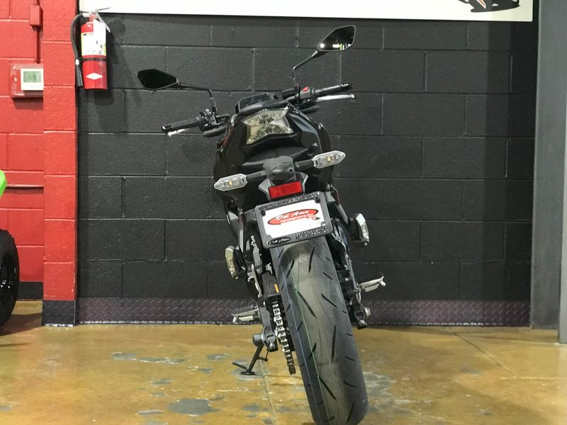 2025 Kawasaki Z650 Image 4