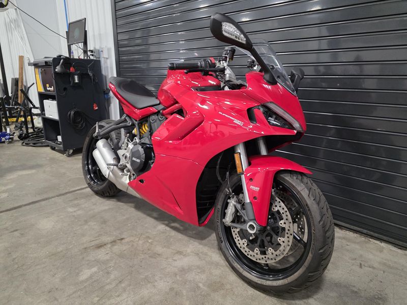 2023 Ducati SuperSport 950