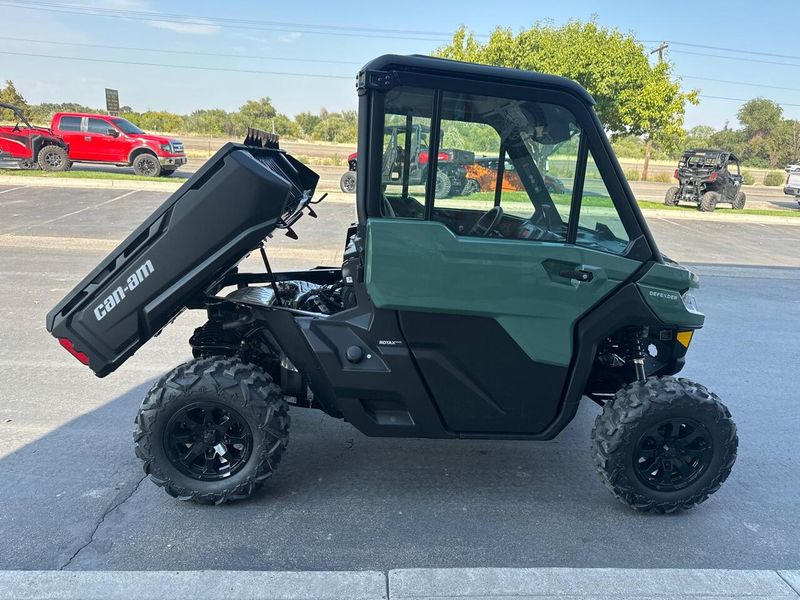 New 2026 Can-Am DEF DPSCAB HD9 