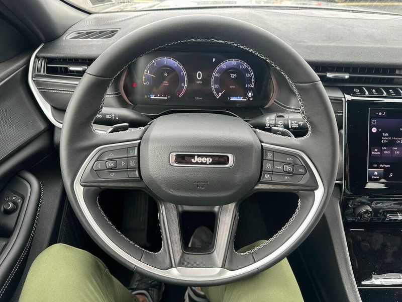 2025 Jeep Grand Cherokee Altitude X 4x4Image 2