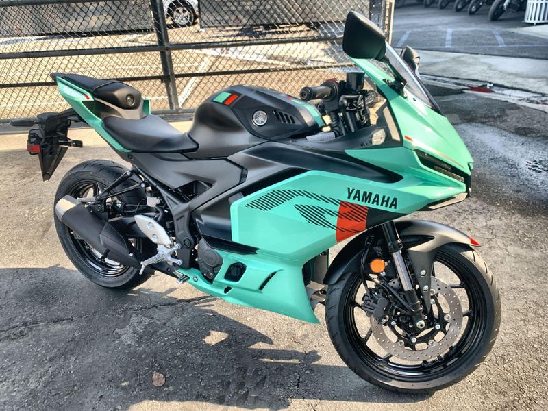 New 2026 Yamaha YZF-R3 ABS Image 32