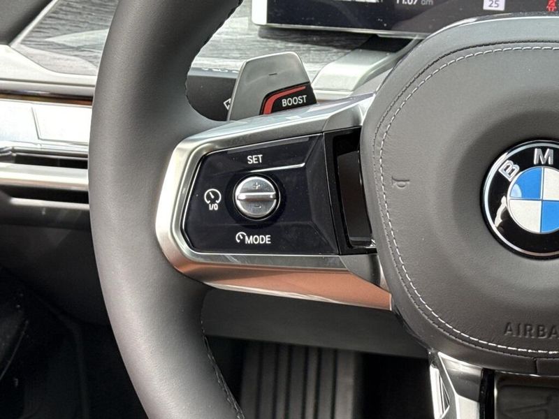 2025 BMW 7 Series 760i xDriveImage 23