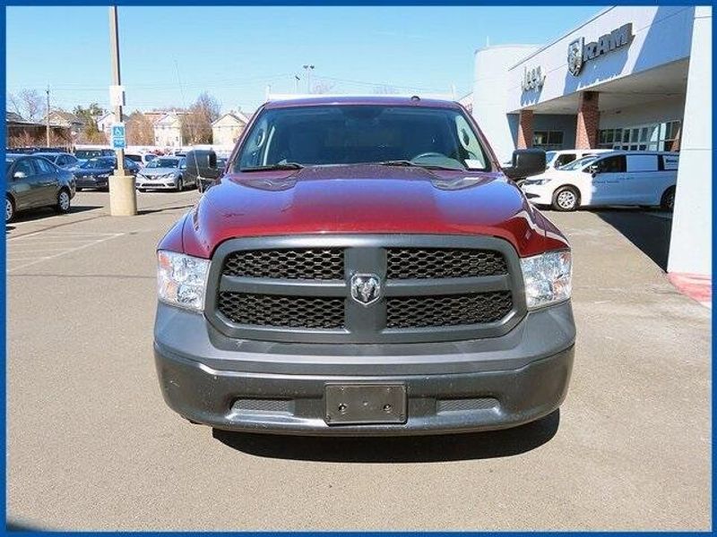 2017 RAM 1500 TradesmanImage 3