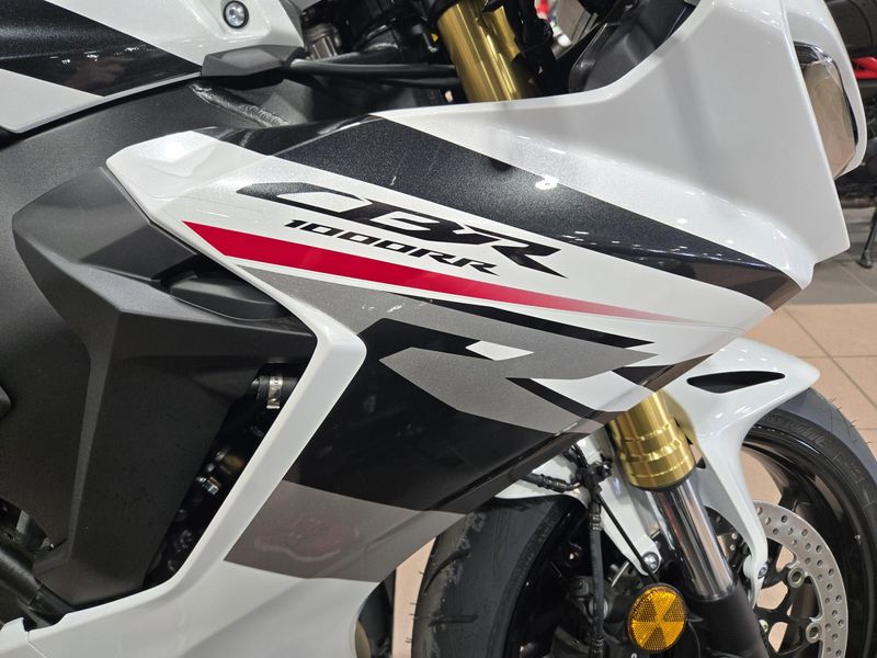 NEW 2026 HONDA CBR1000RR ABS Image 19