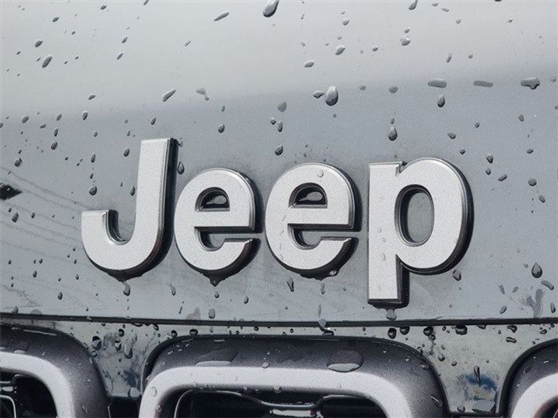 2021 Jeep Grand Cherokee 80th Anniversary EditionImage 32
