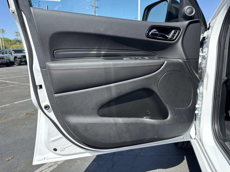 New 2026 Dodge Durango Gt Plus Awd Hemi V8
