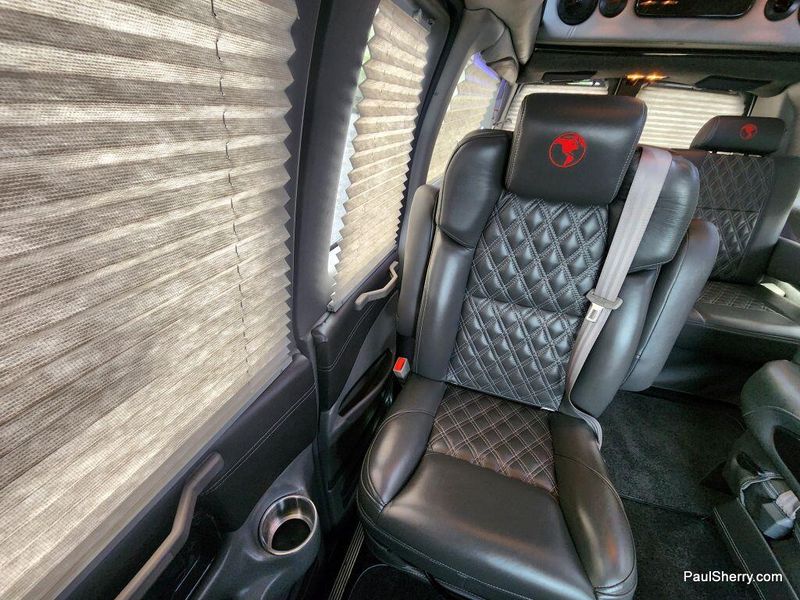2023 GMC Savana Cargo Image 40