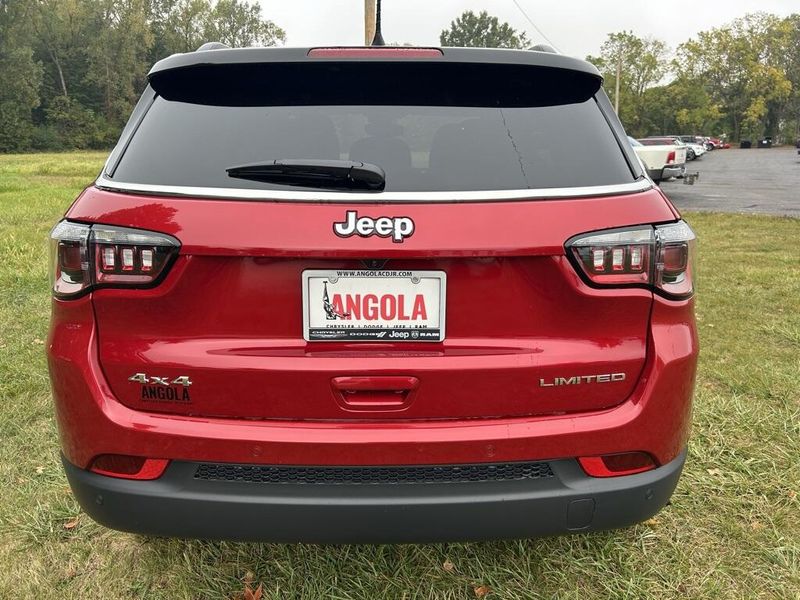 2025 Jeep Compass Limited photo 2
