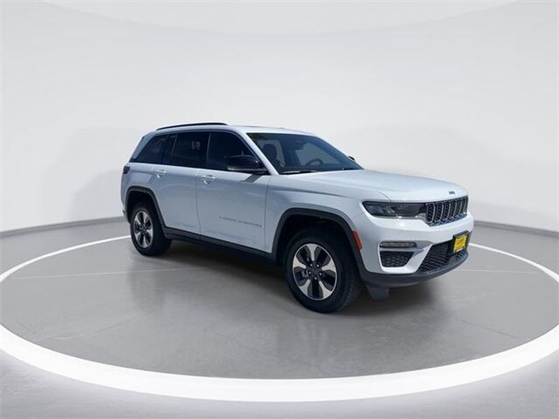2024 Jeep Grand Cherokee 4xeImage 2