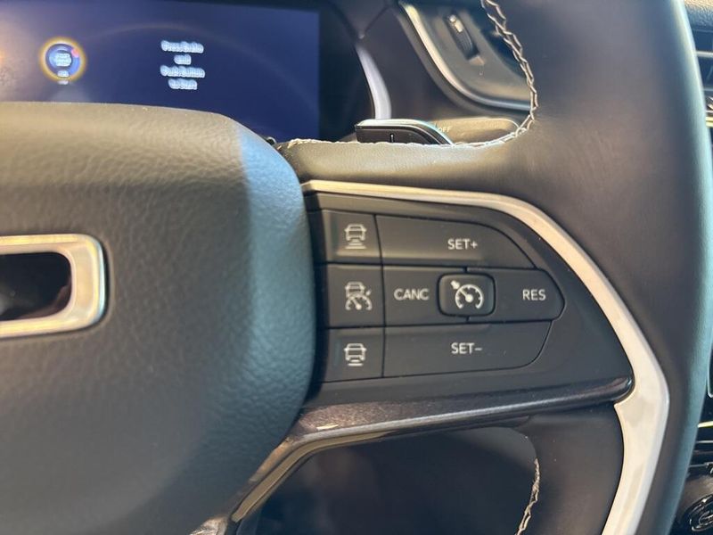 2022 Jeep Grand Cherokee L Altitude
