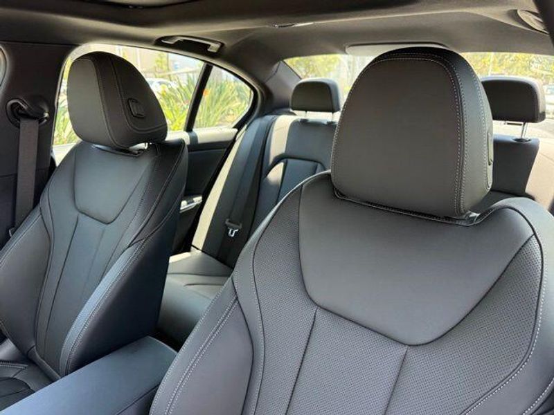 New 2026 BMW 3 Series 330iImage 19