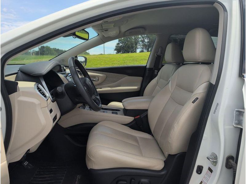 2022 Nissan Murano SLImage 10