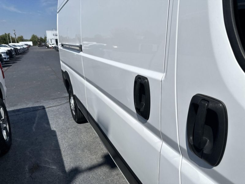 2021 Ram ProMaster 2500 photo 4