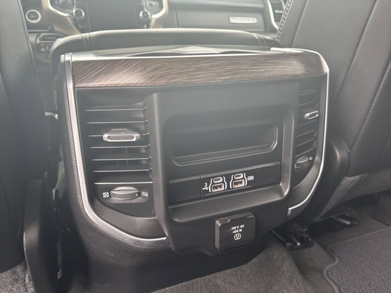 Used 2020 RAM 1500 LaramieImage 18