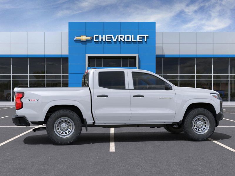2025 Chevrolet Colorado 4WD Work TruckImage 5