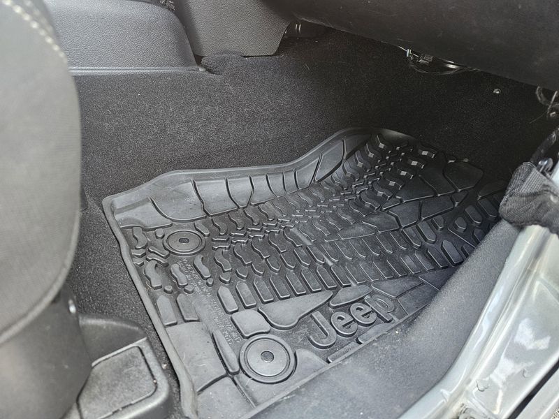 Used 2016 Jeep Wrangler JK RubiconImage 22