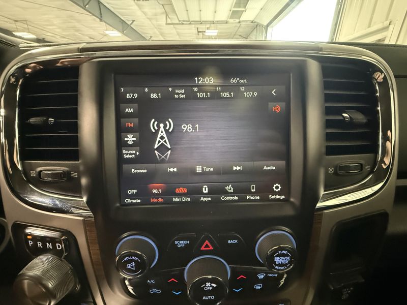 Used 2018 RAM 1500 LaramieImage 24