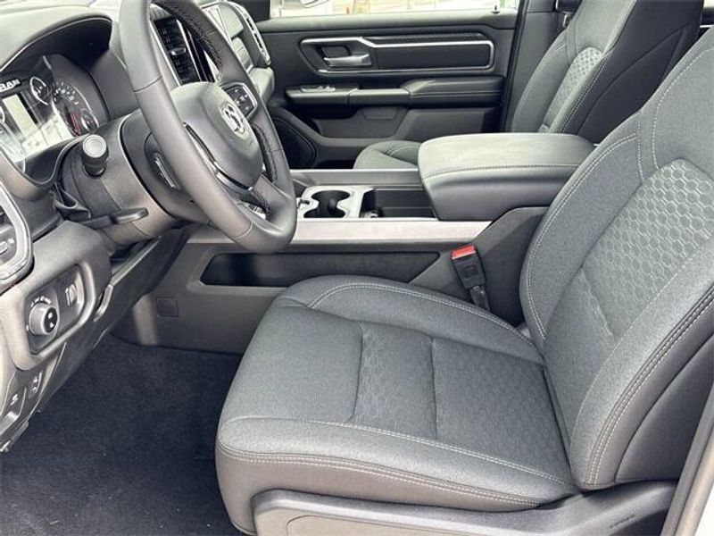 2025 RAM 1500 Big Horn Crew Cab 4x4 5