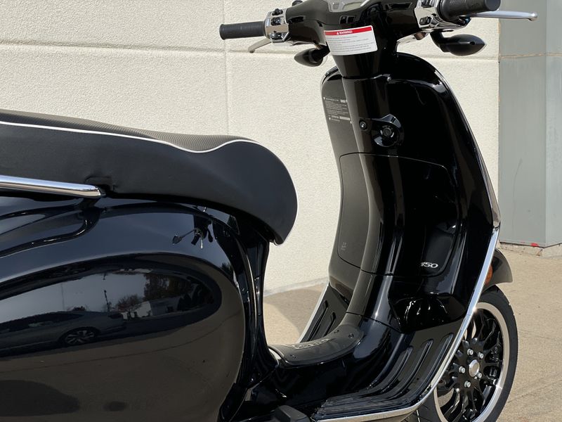 2023 Vespa SPRINT 150  in a Nero Deciso exterior color. Cross Country Powersports 732-491-2900 crosscountrypowersports.com 
