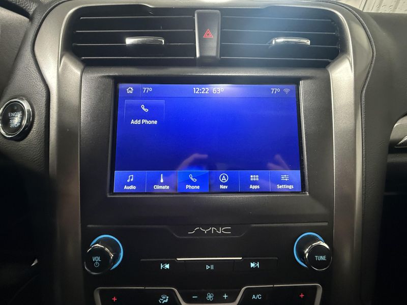 Used 2020 Ford Fusion SEImage 27