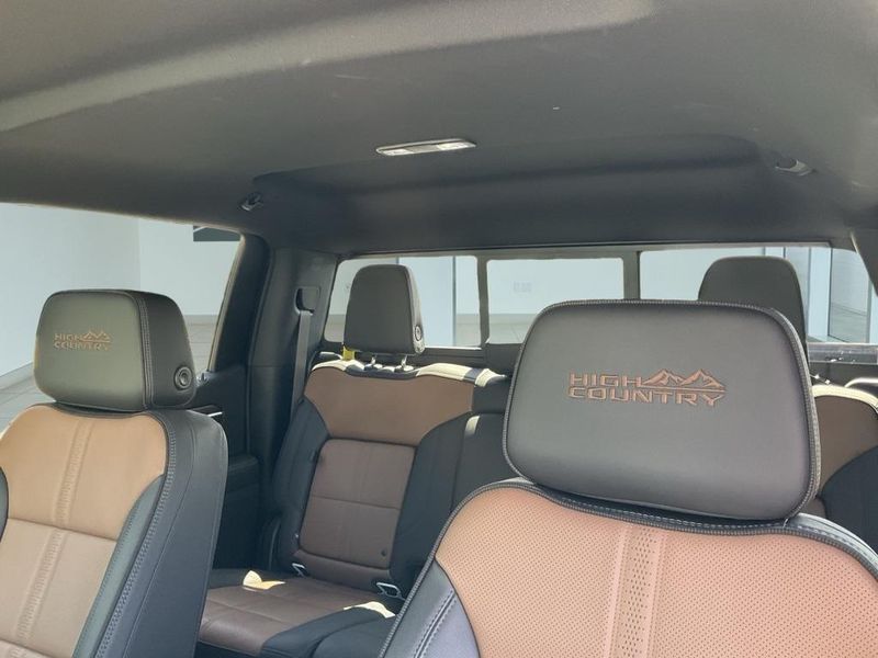 2023 Chevrolet Silverado 1500 High CountryImage 23