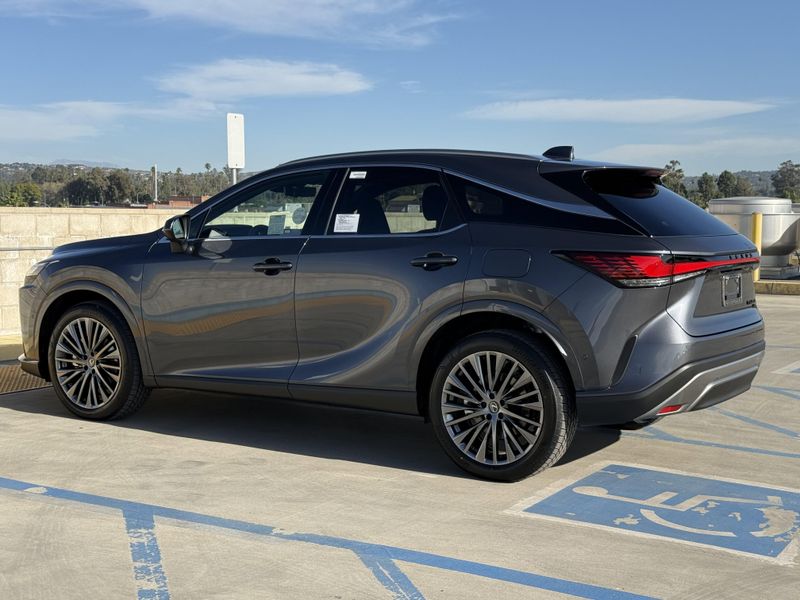 New 2026 Lexus RX 450h+ LuxuryImage 9