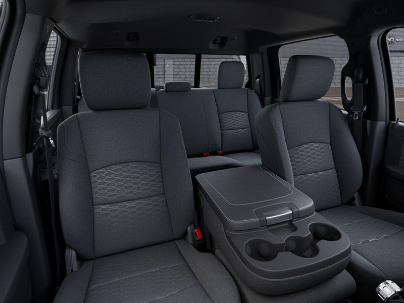 New 2026 RAM 2500 Black Express Crew Cab 4x4 6