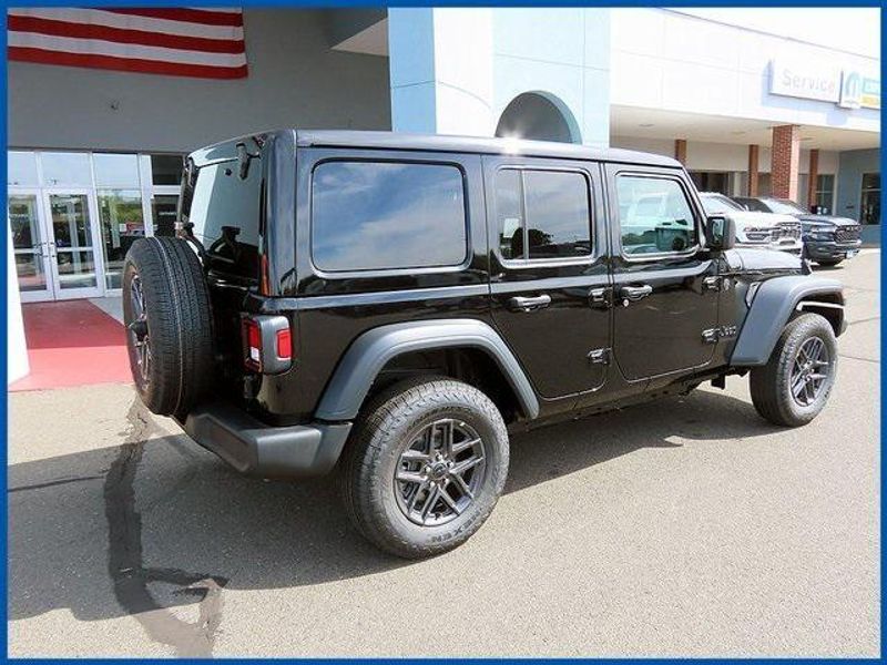 New 2025 Jeep Wrangler 4-DOOR SPORT S