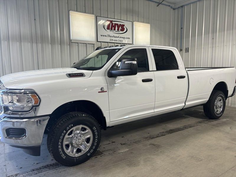 2024 RAM 3500 Tradesman Crew Cab 4x4 8