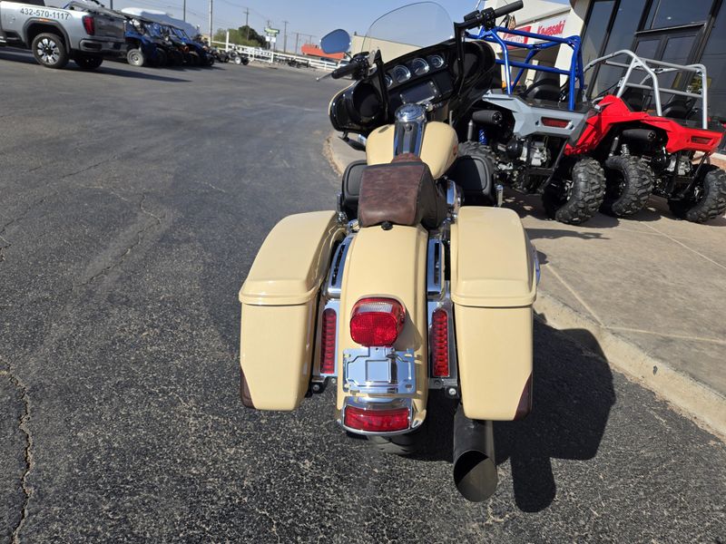 USED 2014 HARLEY ELECTRA GLIDE ULTRA LIMITED Image 11