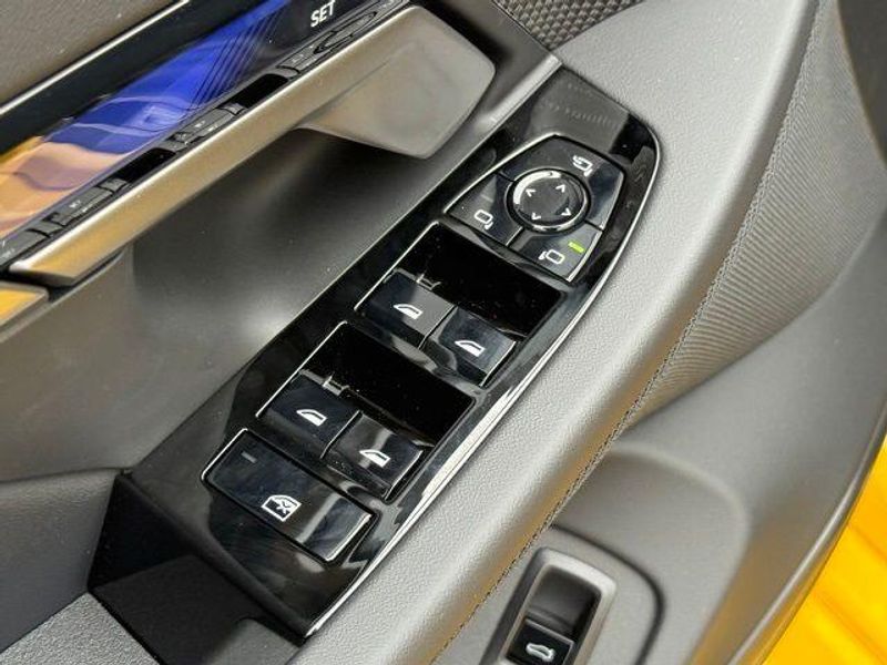 New 2026 BMW M5 BaseImage 16